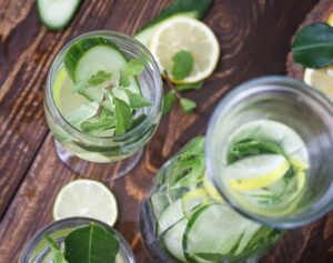 Water with lemon, cucumber and mint